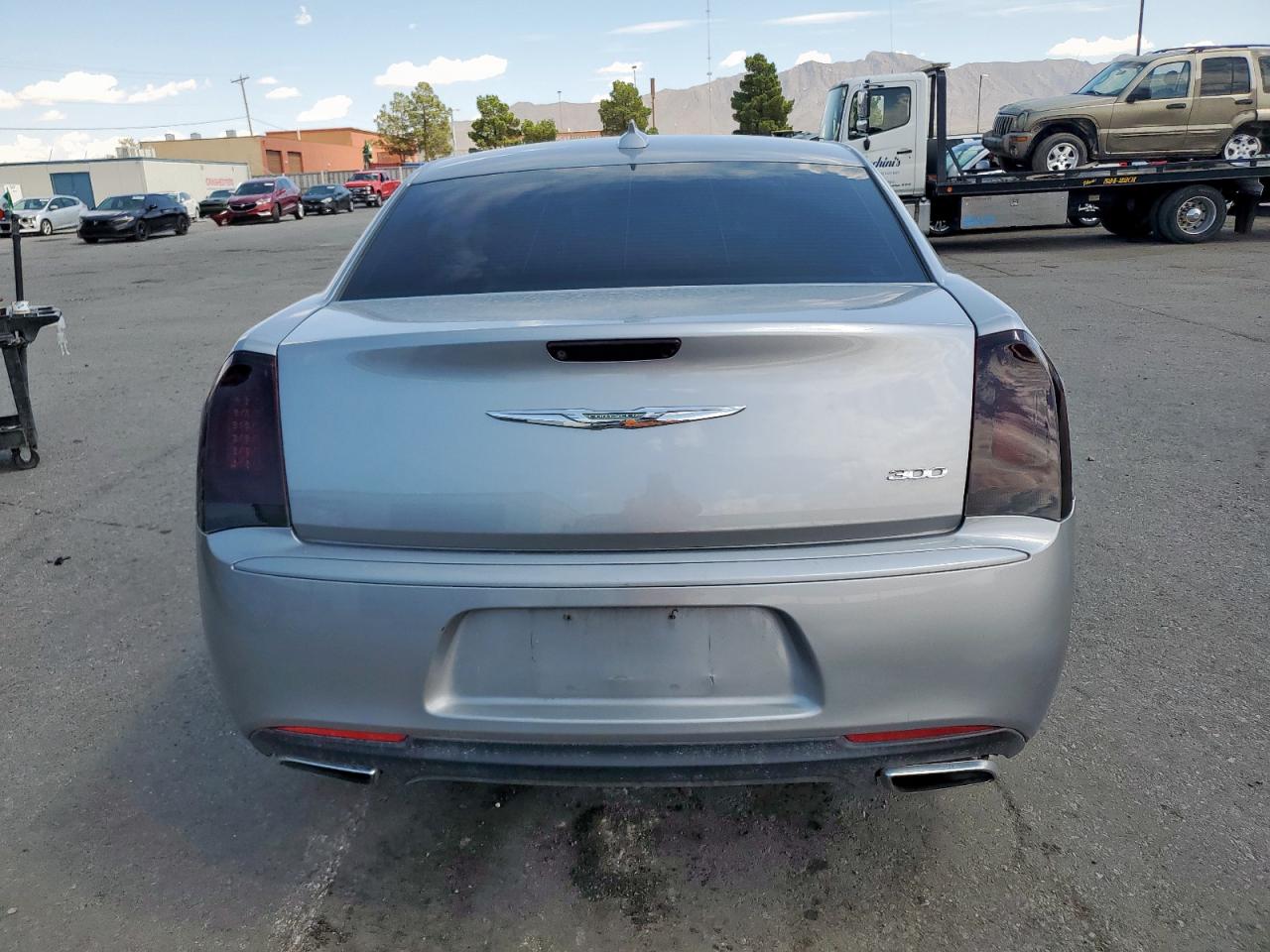 2018 Chrysler 300 Touring VIN: 2C3CCAAG4JH250140 Lot: 71918985