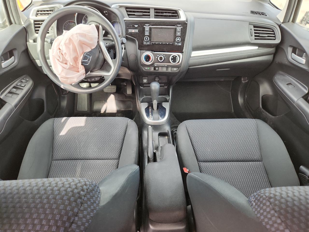 2020 Honda Fit Lx VIN: 3HGGK5H49LM716928 Lot: 71555045