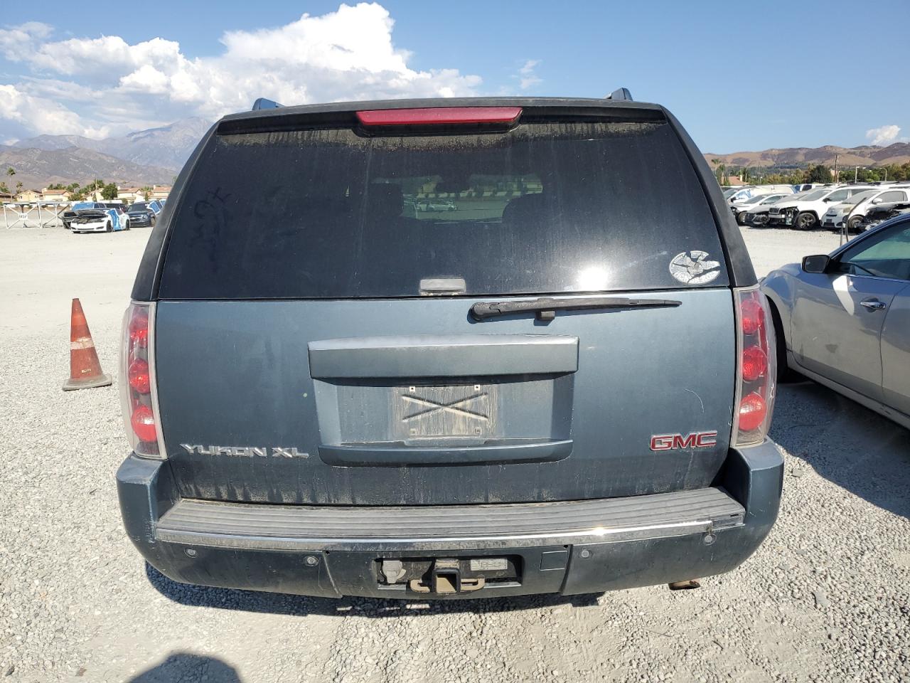 2007 GMC Yukon Xl Denali VIN: 1GKFK66817J390829 Lot: 80716655