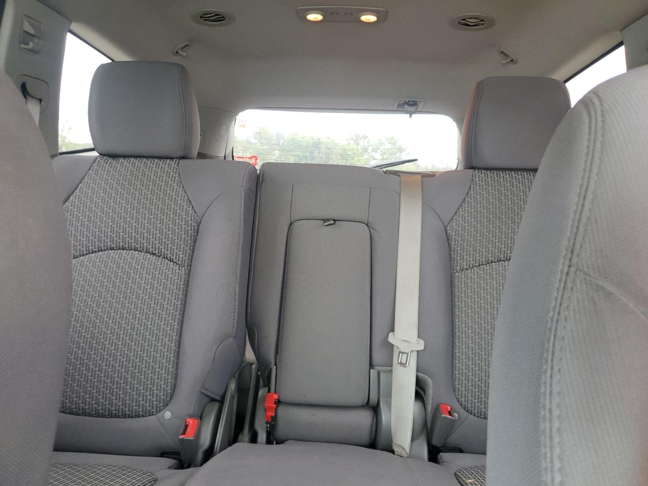 2011 Chevrolet Traverse Ls VIN: 1GNKRFED8BJ383753 Lot: 81519825