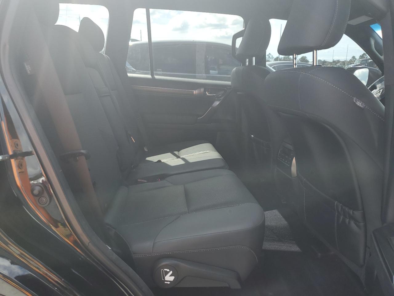 2022 Lexus Gx 460 VIN: JTJKM7BX0N5313735 Lot: 72011055