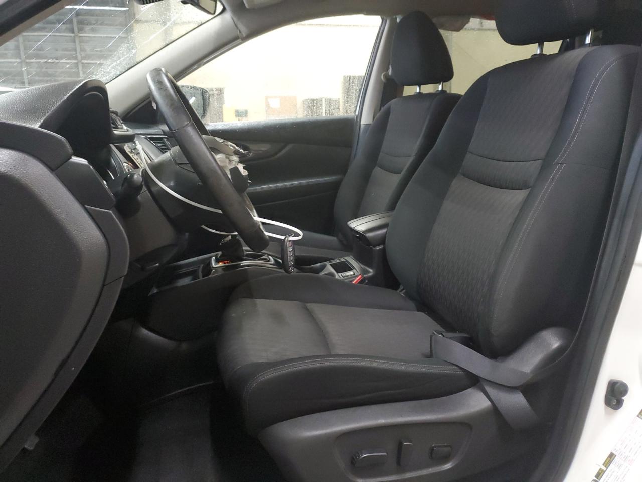 2019 Nissan Rogue S VIN: JN8AT2MT5KW252200 Lot: 80589415