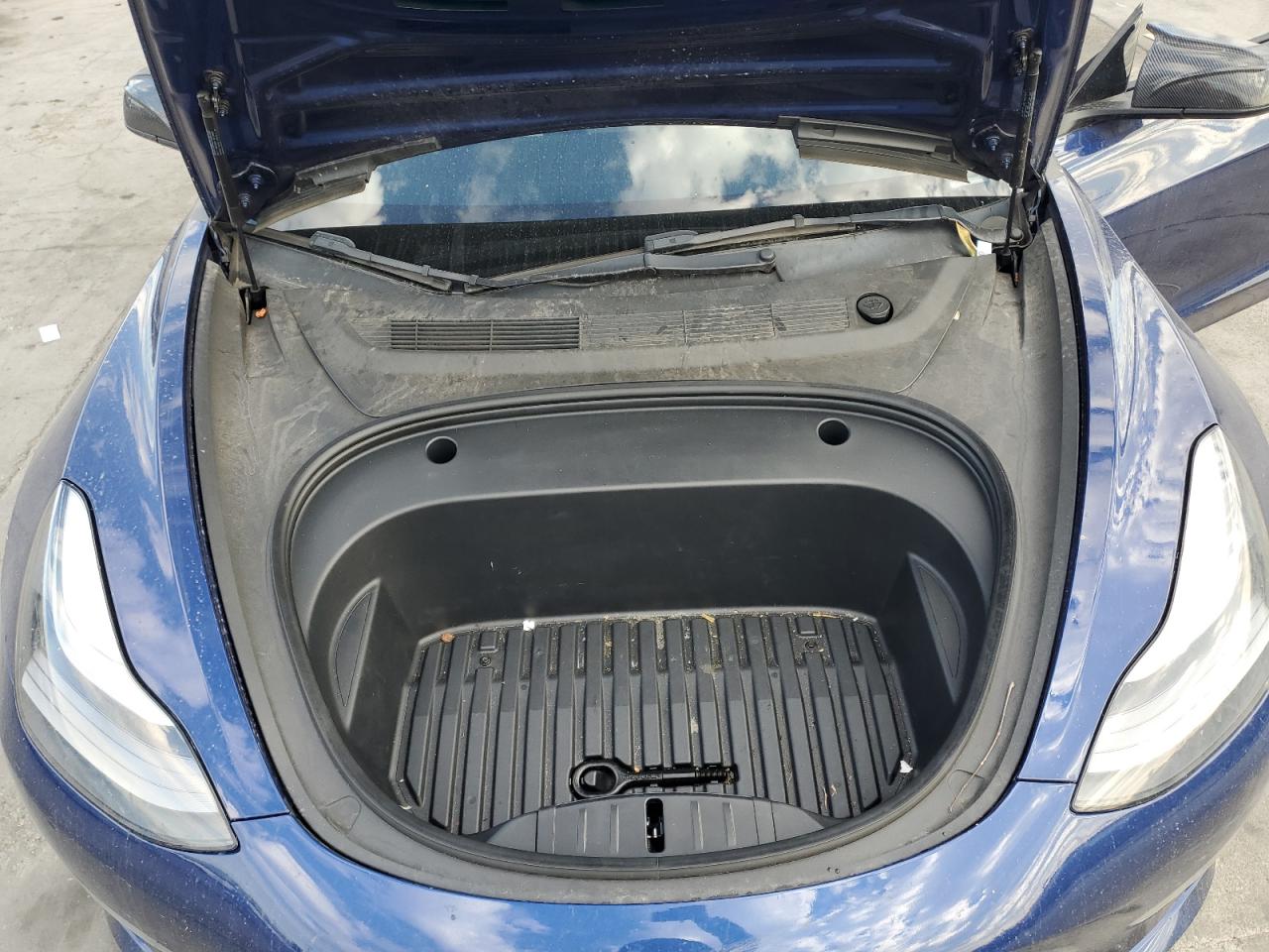 2022 Tesla Model 3 VIN: 5YJ3E1EB3NF135741 Lot: 83811305