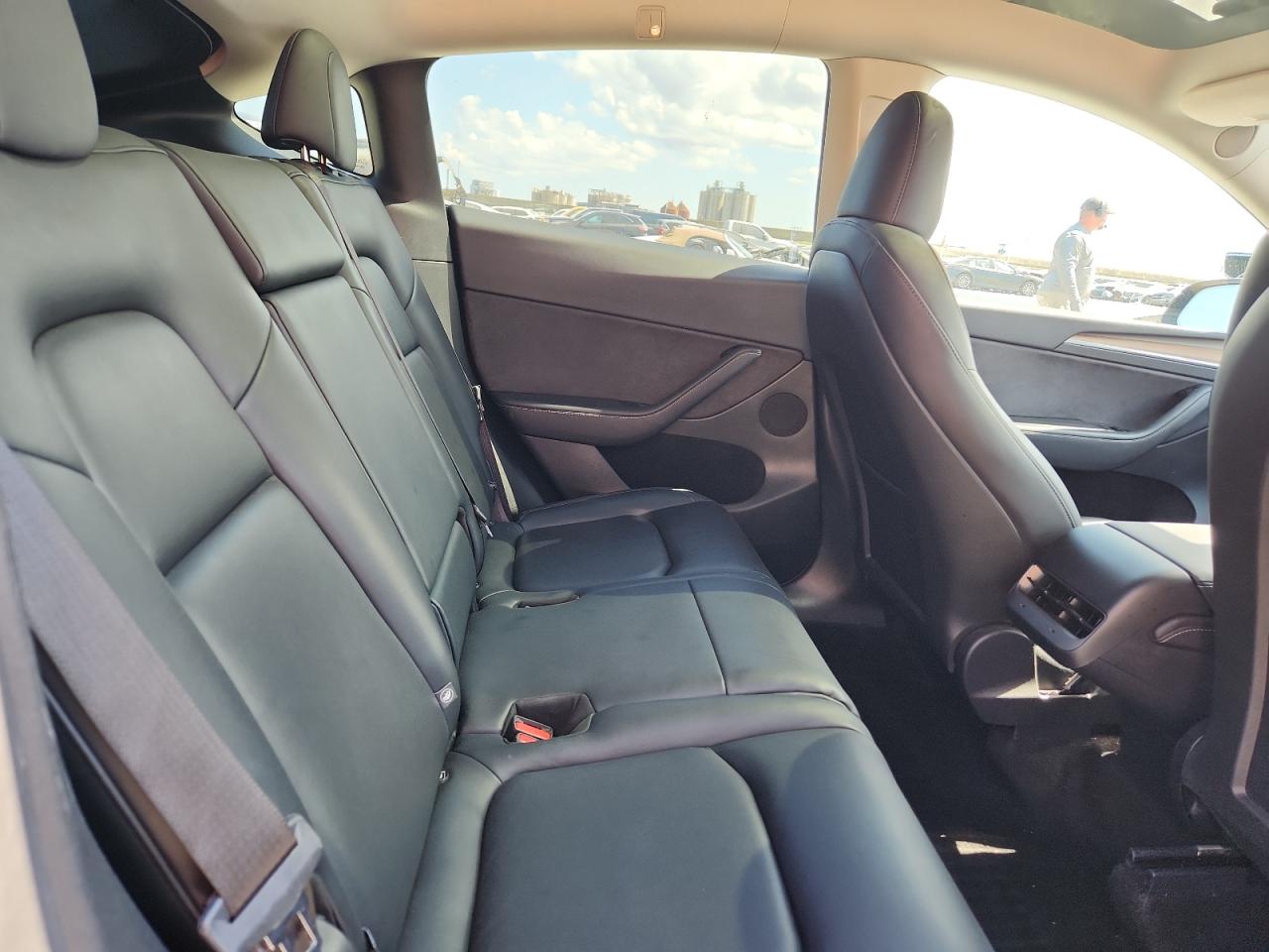 2025 Tesla Model Y VIN: 7SAYGAEE7SF245152 Lot: 80527575