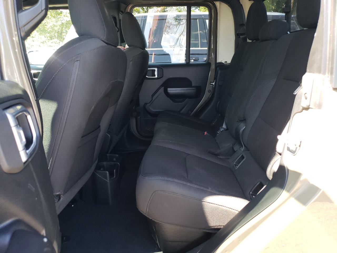 2020 Jeep Gladiator Sport VIN: 1C6HJTAG0LL192138 Lot: 81632915