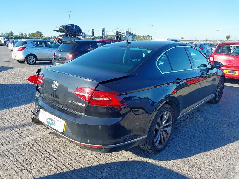 2016 VOLKSWAGEN PASSAT GT TDI BLUEMOTION 