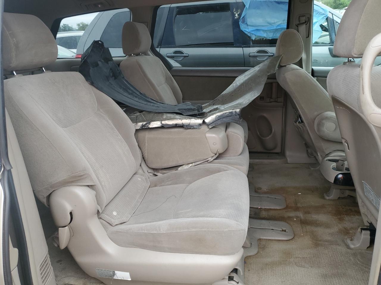 2005 Toyota Sienna Ce VIN: 5TDZA23C15S303833 Lot: 69789125