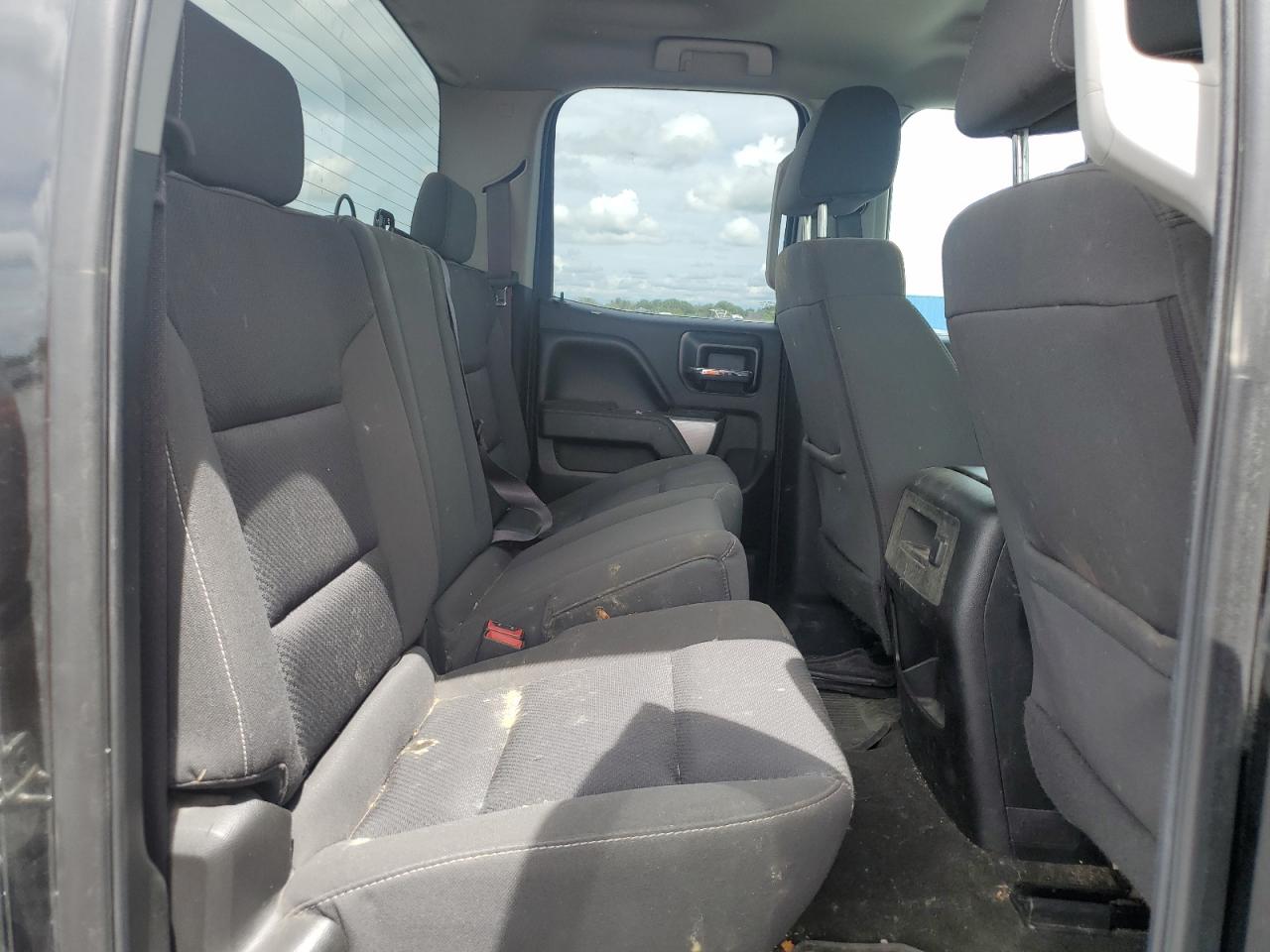 2017 Chevrolet Silverado K1500 Lt VIN: 1GCVKREC2HZ164655 Lot: 81459245
