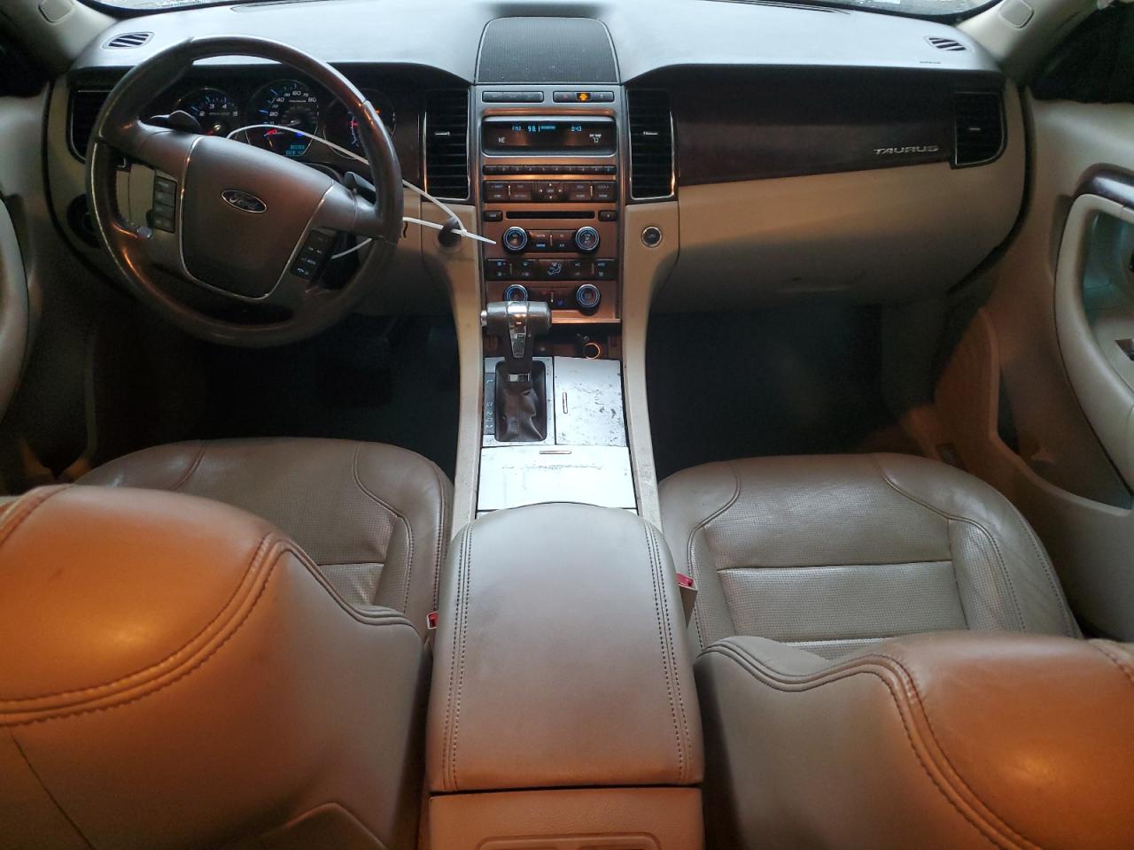 2010 Ford Taurus Limited VIN: 1FAHP2FW1AG137968 Lot: 80639735