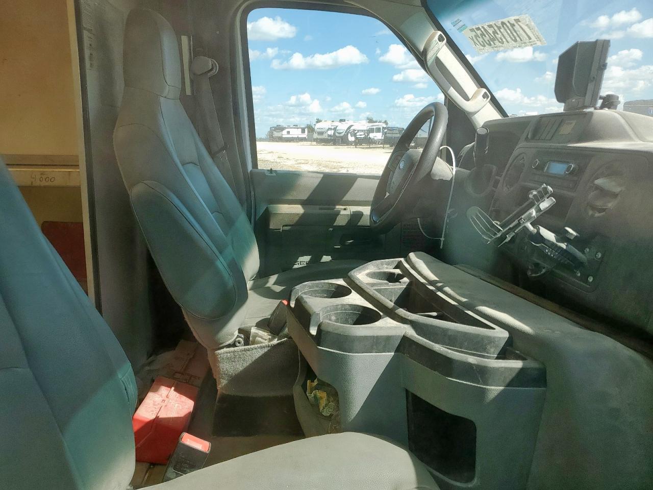 2022 Ford E350 Super Duty Delivery Van VIN: 1FDWE3FK7NDC25727 Lot: 71015455