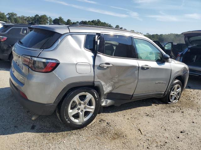  JEEP COMPASS 2024 Srebrny