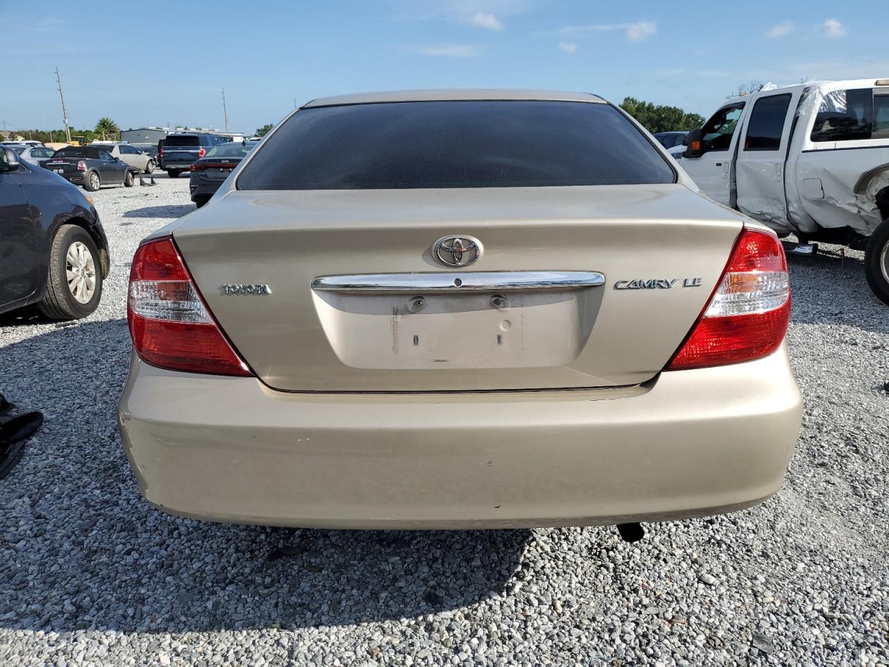 2004 Toyota Camry Le VIN: 4T1BE32KX4U928905 Lot: 71597095