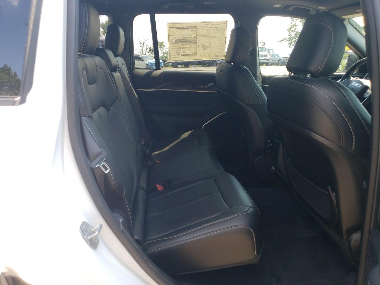 2025 Jeep Grand Cherokee Limited VIN: 1C4RJHBG8SC330113 Lot: 71816245