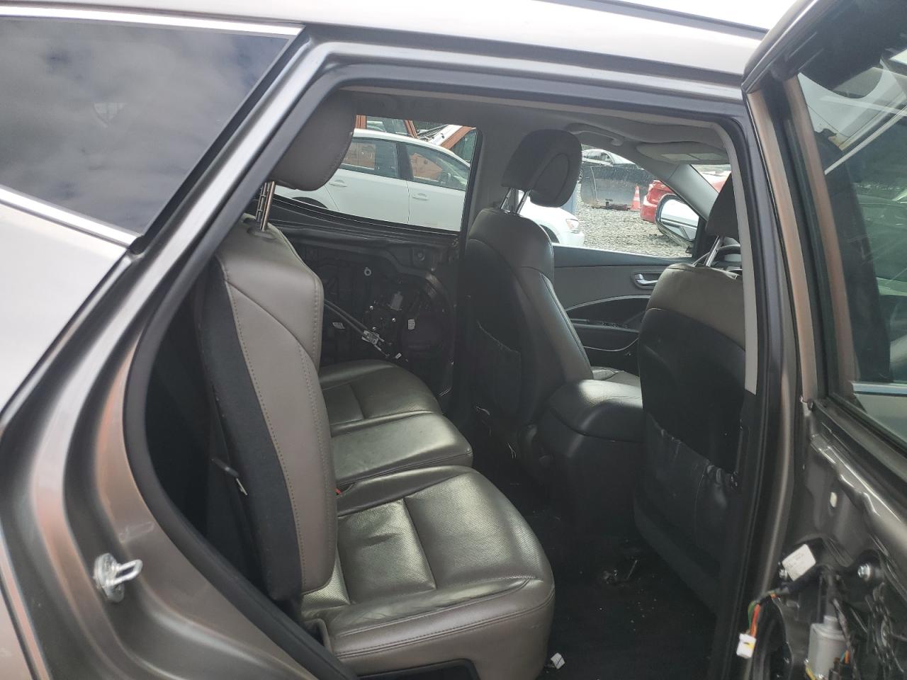 2017 Hyundai Santa Fe Sport VIN: 5XYZU3LBXHG415410 Lot: 84398935