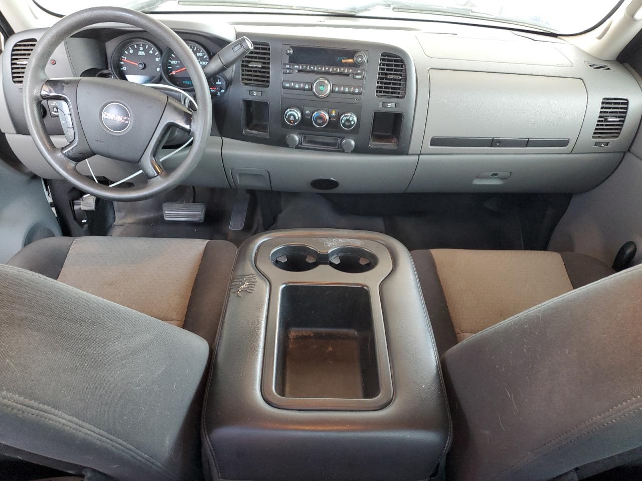 2008 GMC Sierra C1500 VIN: 1GTEC19X38Z202549 Lot: 71736885