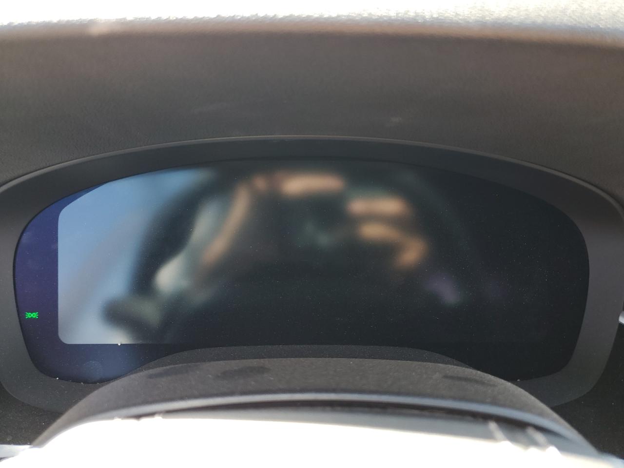 Фото: WBA53BH02MCF27541