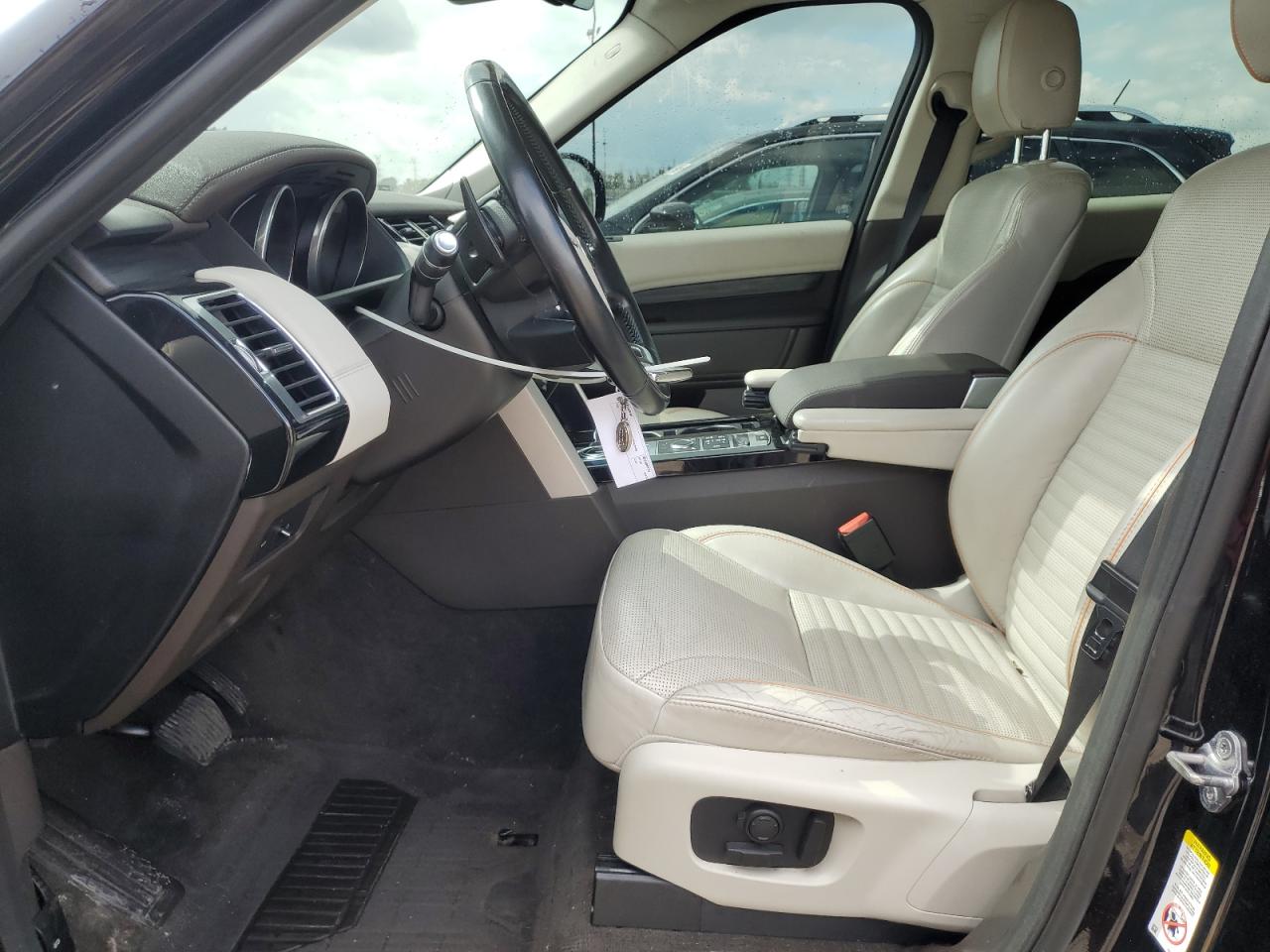 2017 Land Rover Discovery Hse VIN: SALRRBBV7HA041077 Lot: 81459545
