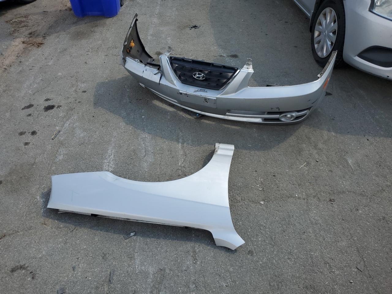 2005 Hyundai Elantra Gls VIN: KMHDN46D25U973249 Lot: 81122565