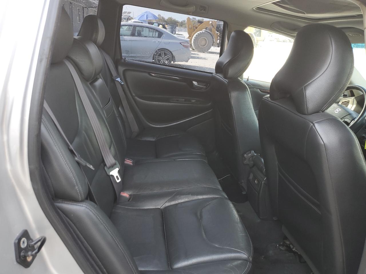 2002 Volvo V70 VIN: YV1SJ58D121207210 Lot: 71434285