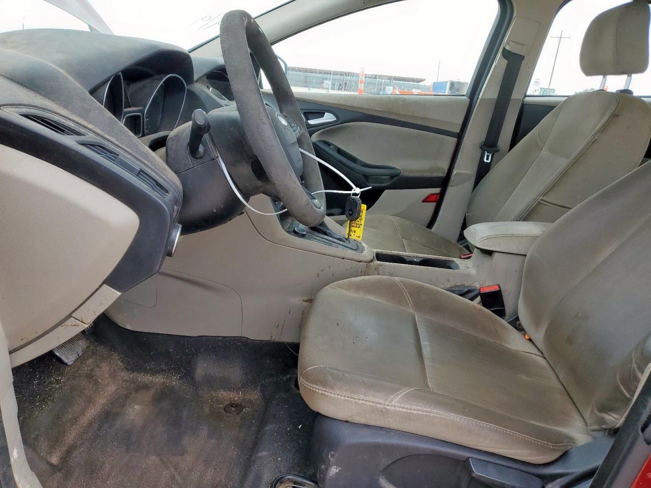 2016 Ford Focus Se VIN: 1FADP3K28GL404630 Lot: 84400865