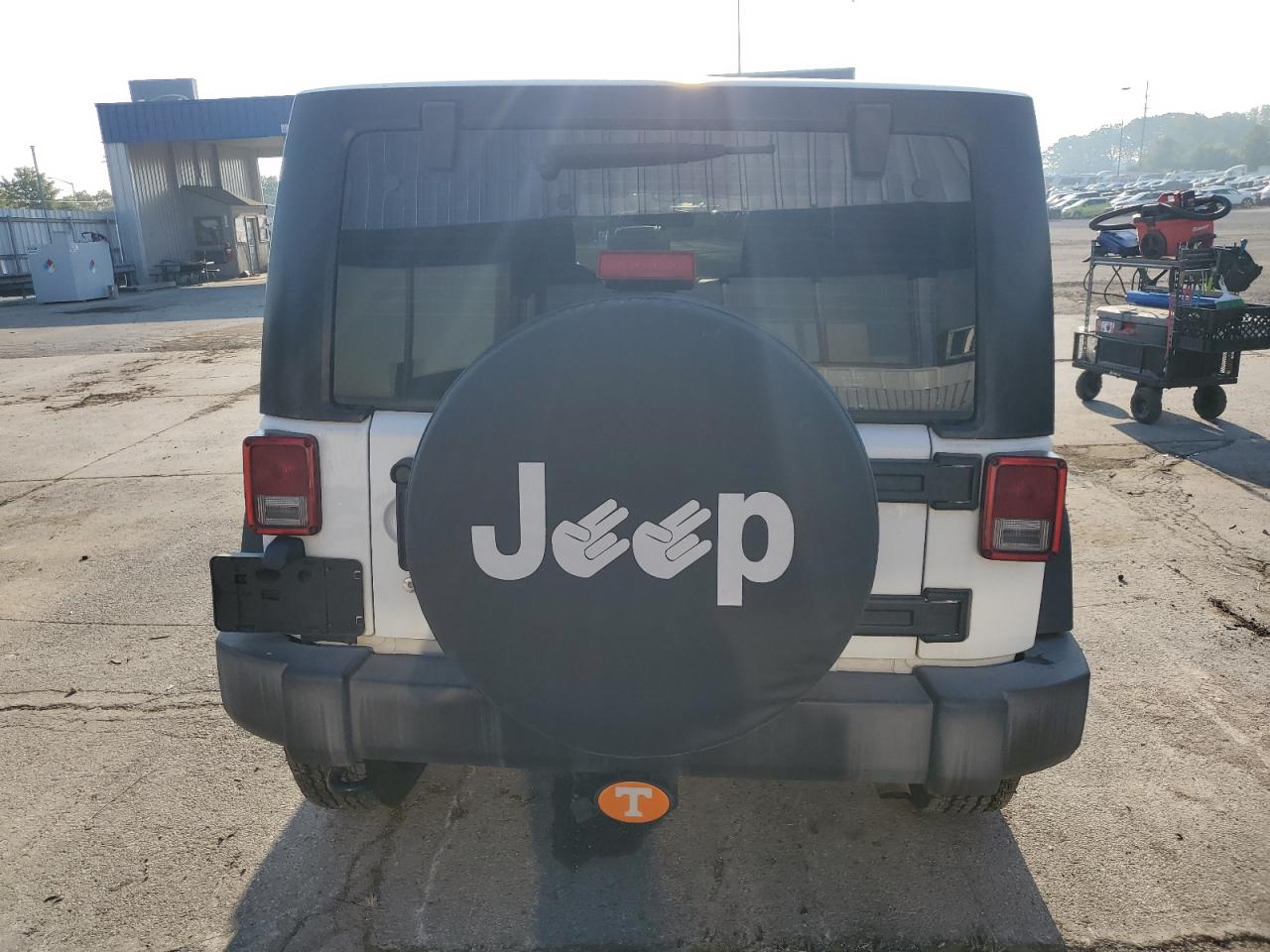 2016 Jeep Wrangler Sport VIN: 1C4AJWAG2GL192711 Lot: 80287885