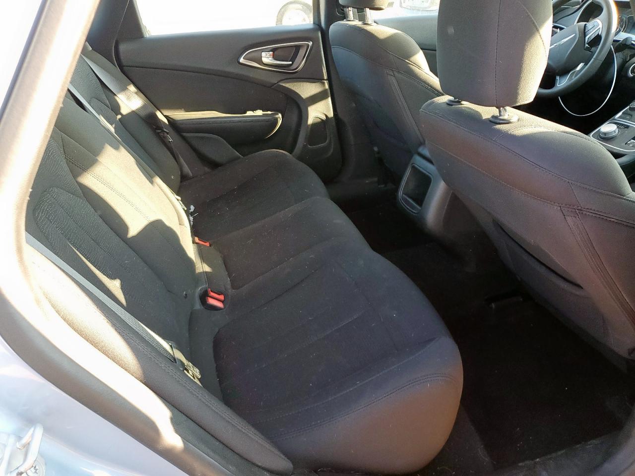 2015 Chrysler 200 Limited VIN: 1C3CCCABXFN712683 Lot: 71156815