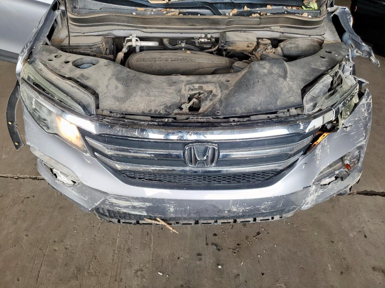 2017 Honda Pilot Lx VIN: 5FNYF6H16HB082878 Lot: 71538845