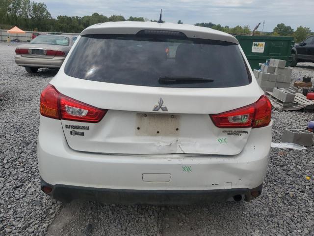 Паркетники MITSUBISHI OUTLANDER 2016 Белы