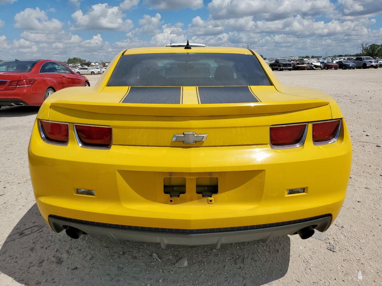 2012 Chevrolet Camaro Ls VIN: 2G1FA1E34C9133329 Lot: 81680825
