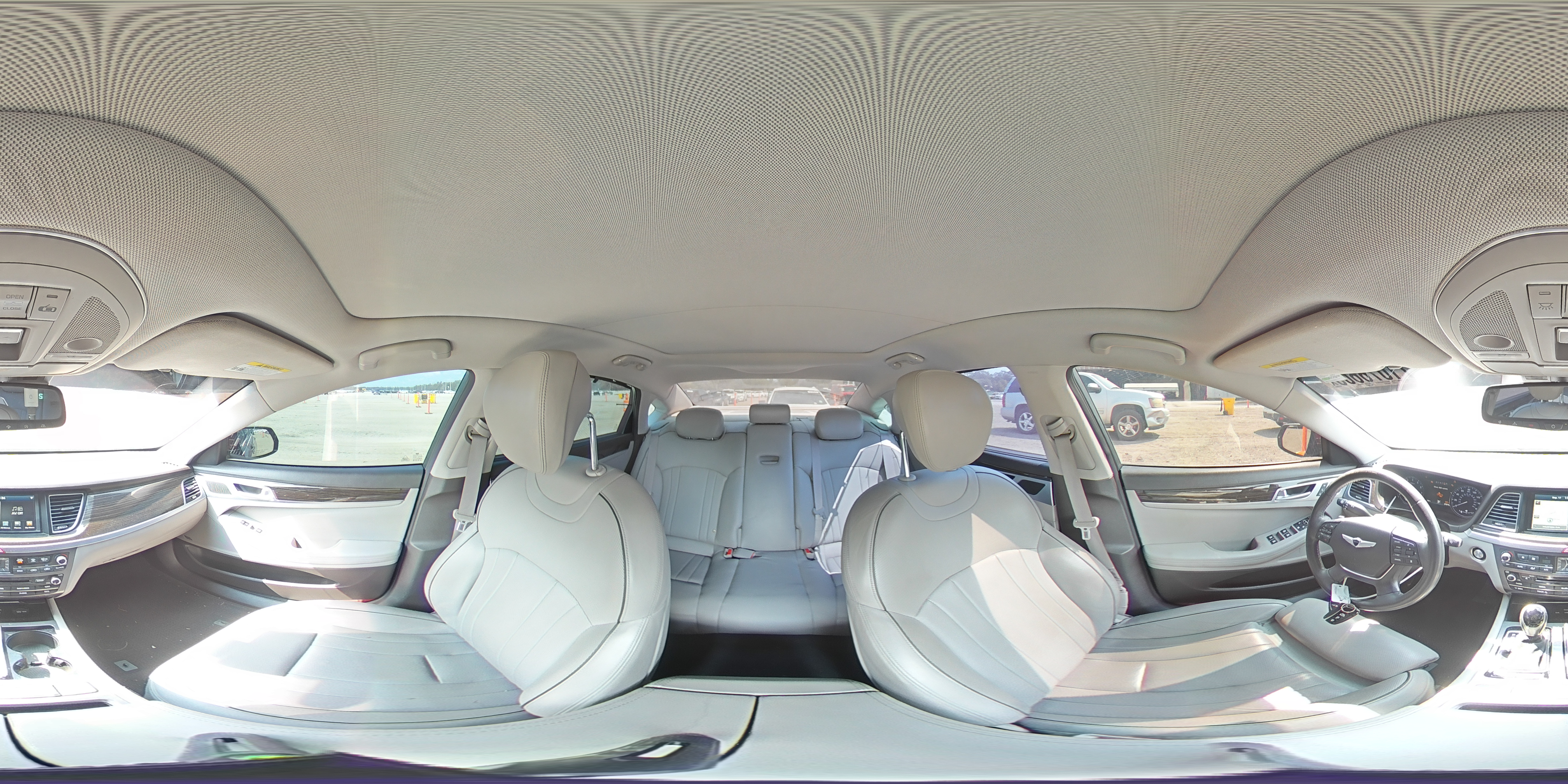2015 Hyundai Genesis 3.8L VIN: KMHGN4JE7FU093579 Lot: 71076605