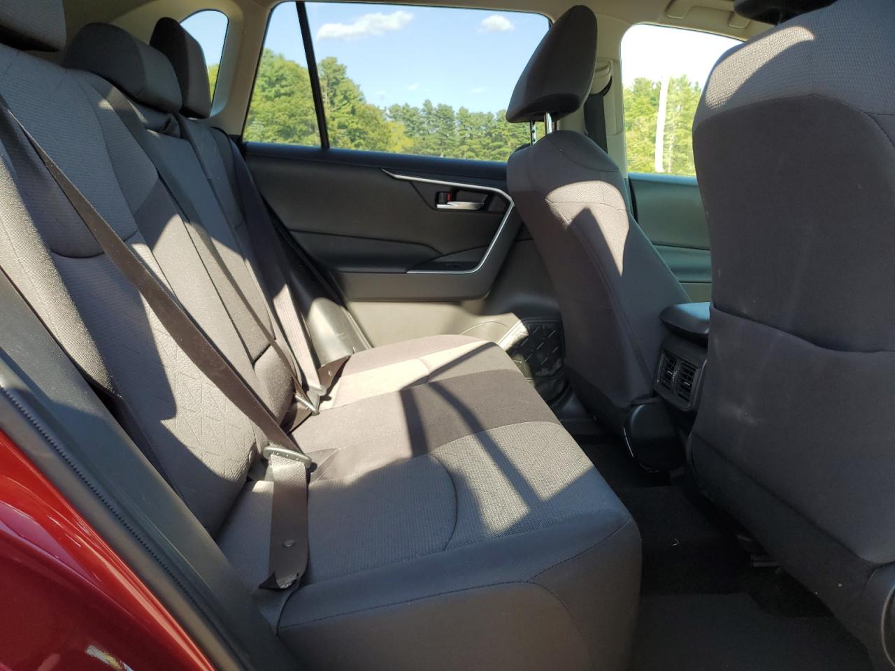 2021 Toyota Rav4 Xle VIN: JTMP1RFV9MD075572 Lot: 71425955