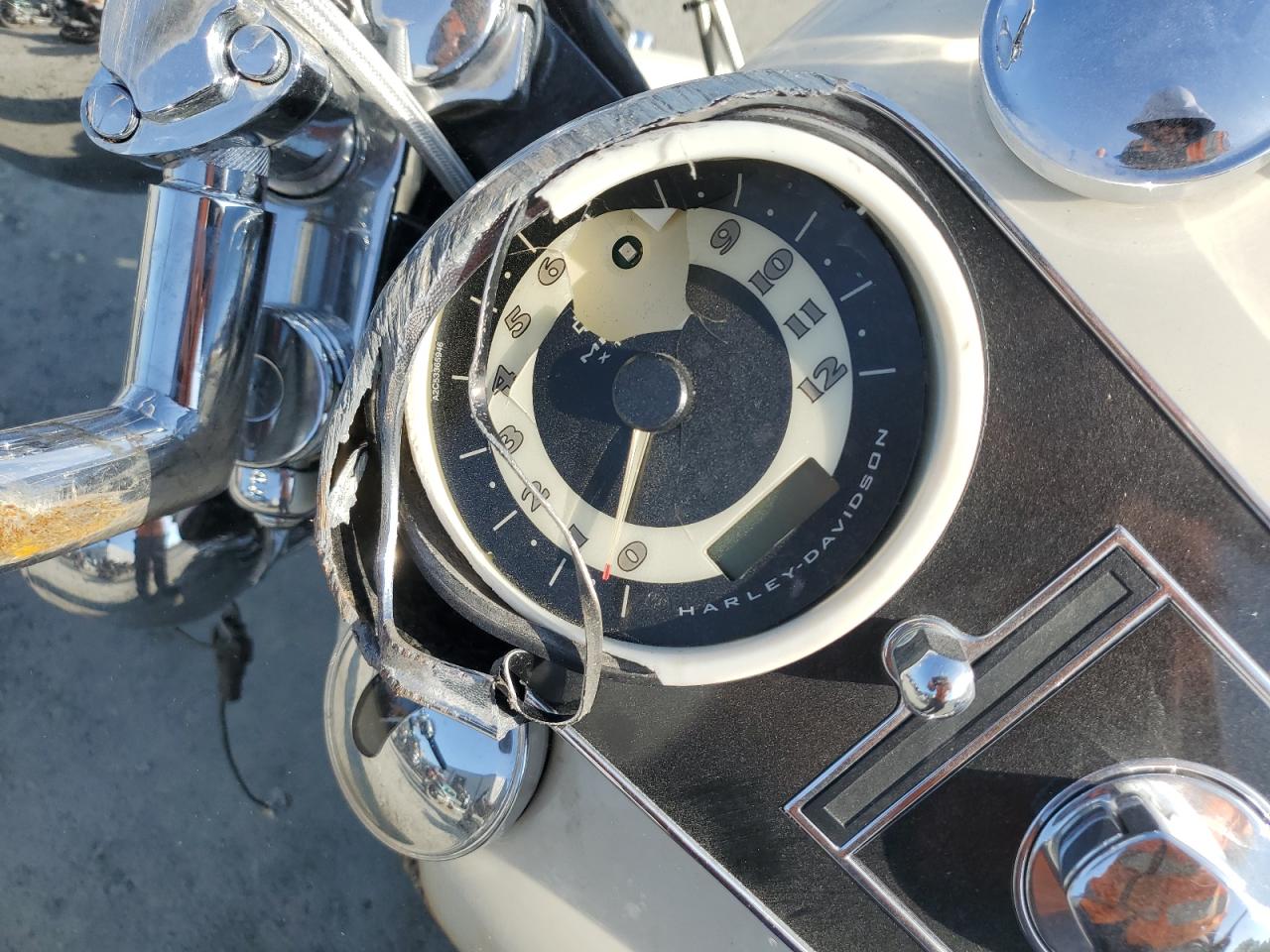 2011 Harley-Davidson Flstn VIN: 1HD1JD510BB013914 Lot: 71420665