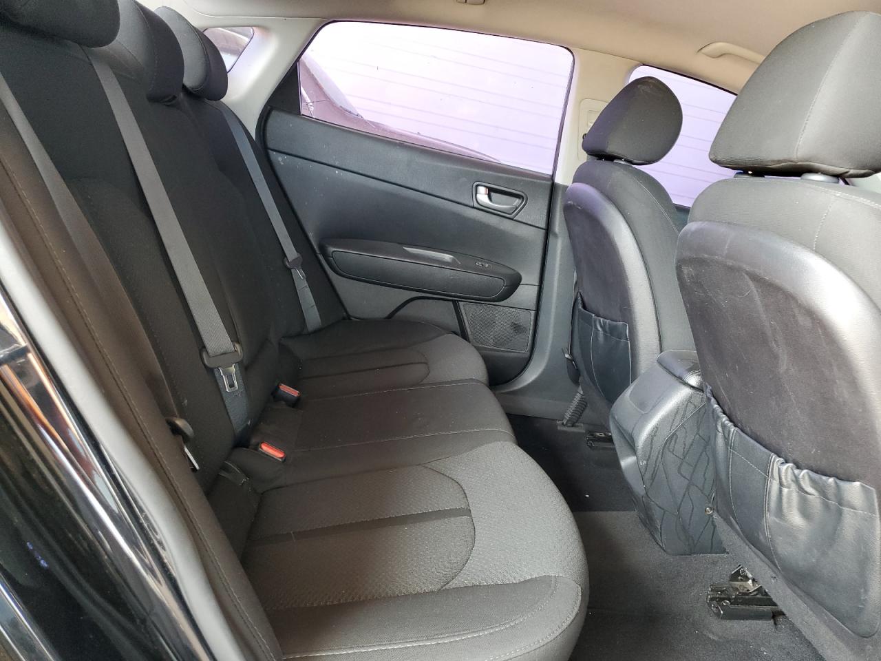 2017 Kia Optima Lx VIN: 5XXGT4L35HG144947 Lot: 81842095