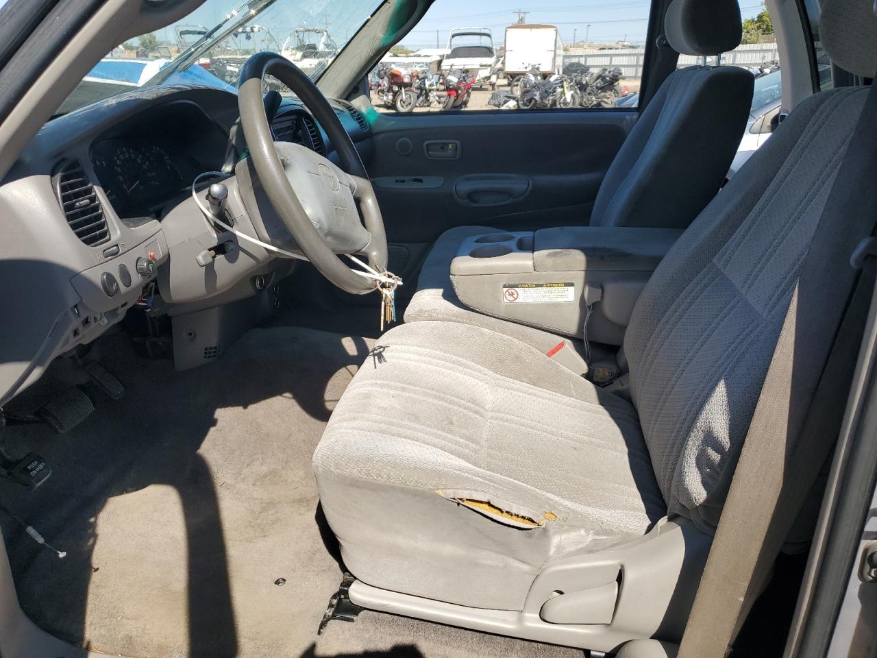 2000 Toyota Tundra Access Cab VIN: 5TBRT3411YS020570 Lot: 81076915