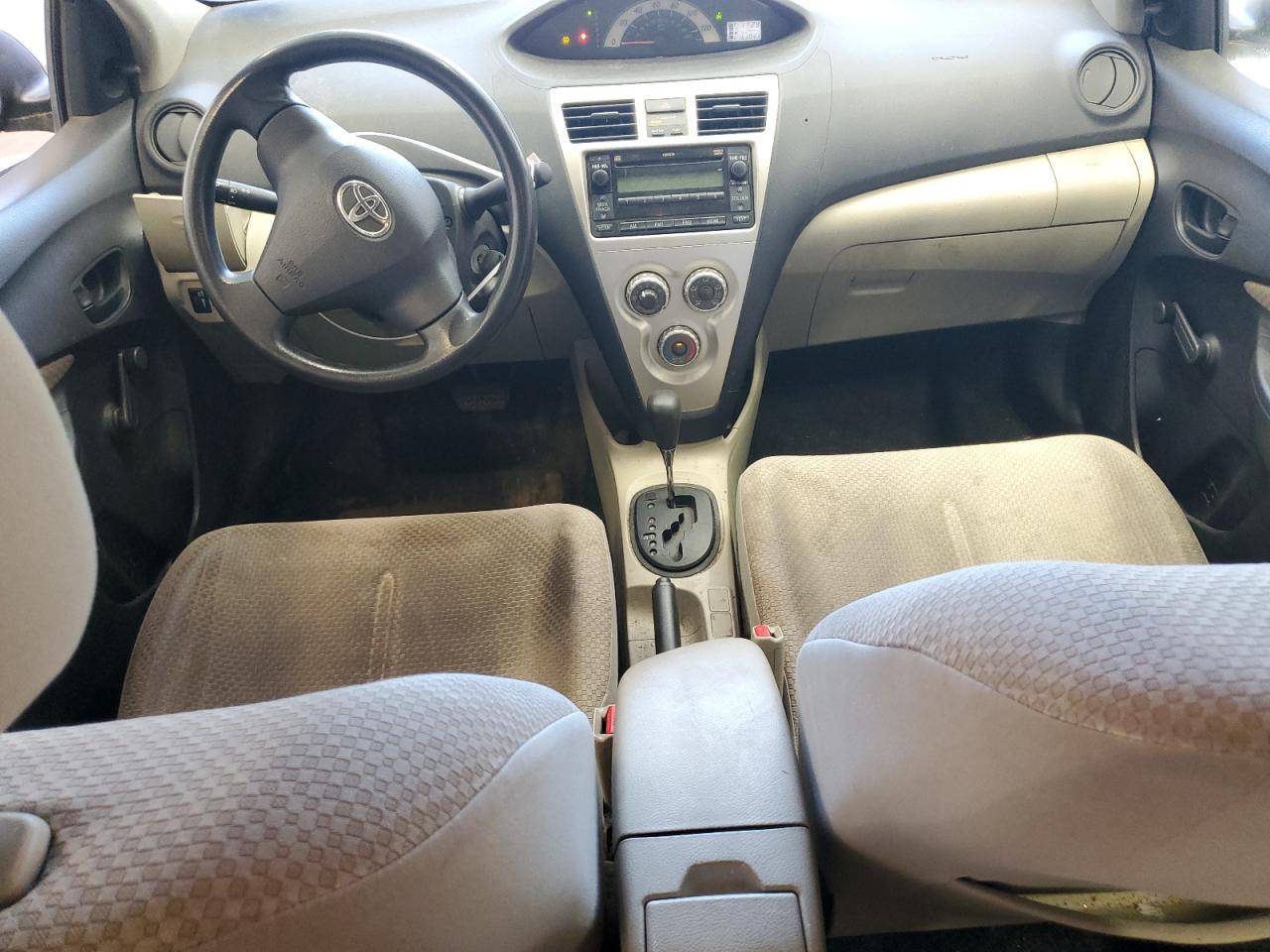 2008 Toyota Yaris VIN: JTDBT923381270549 Lot: 84531285