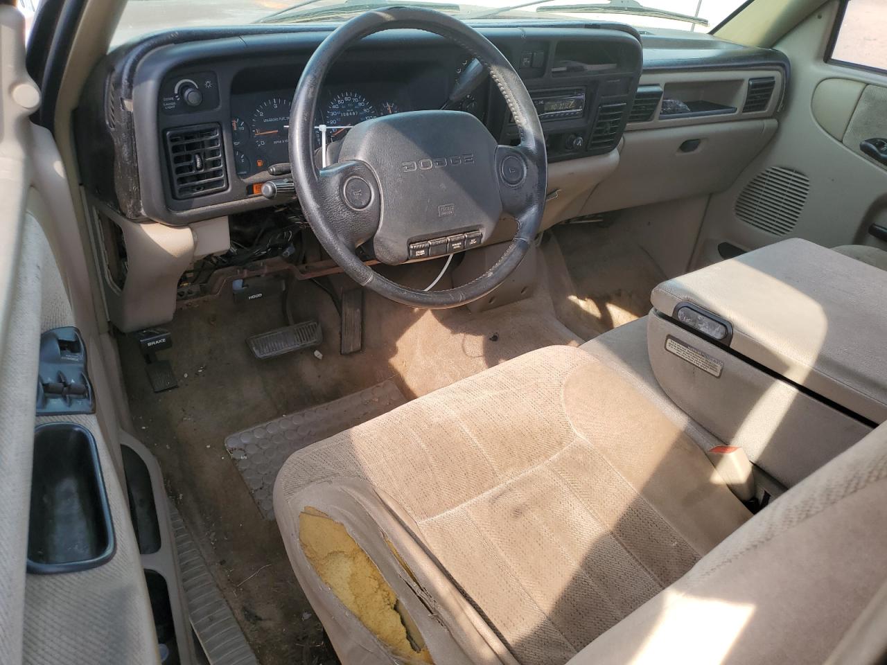 1996 Dodge Ram Van 15 VIN: 1B7HC13Y9TJ141682 Lot: 81094055