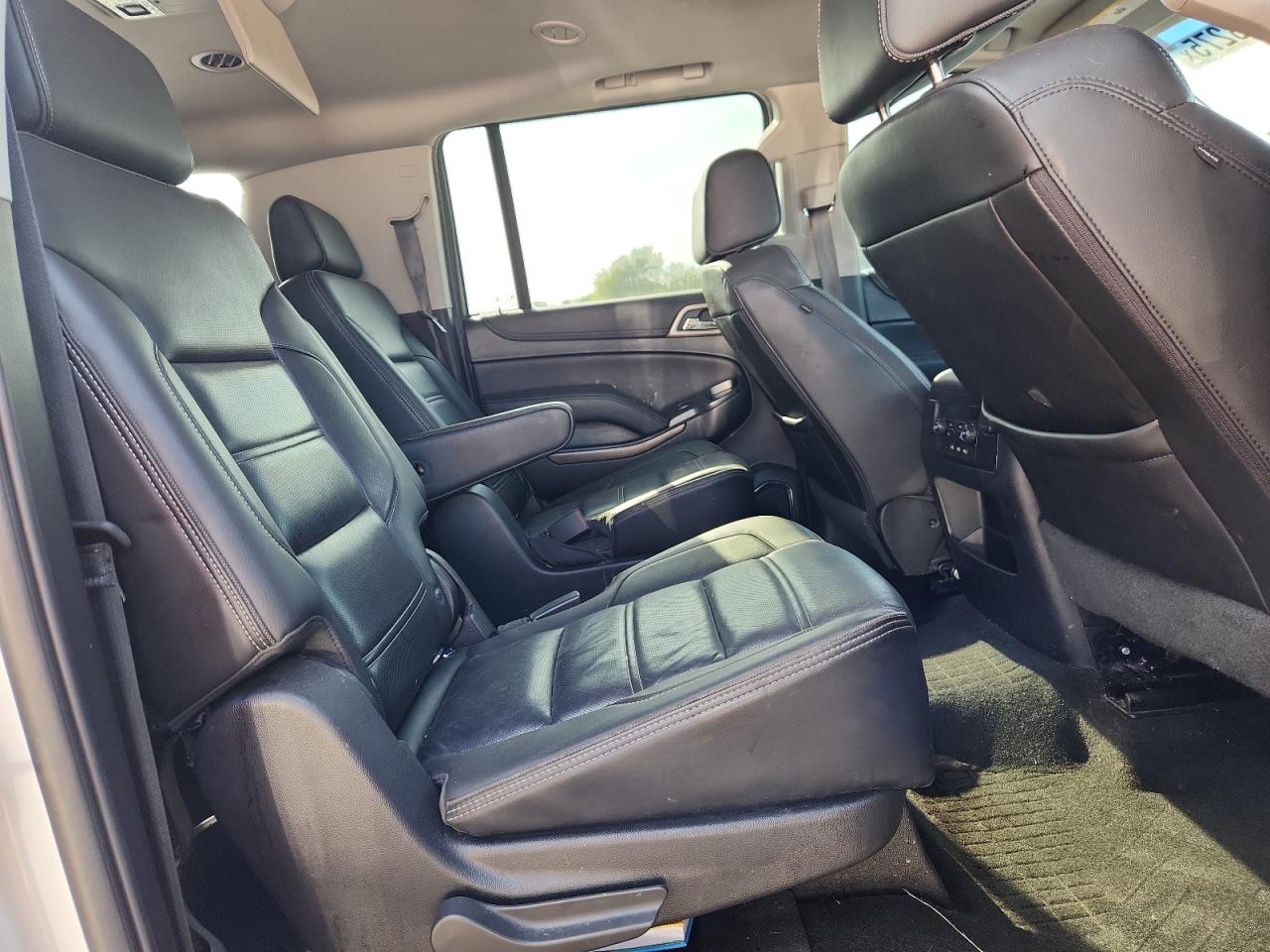 2018 GMC Yukon Xl Denali VIN: 1GKS2HKJ9JR394607 Lot: 71828275