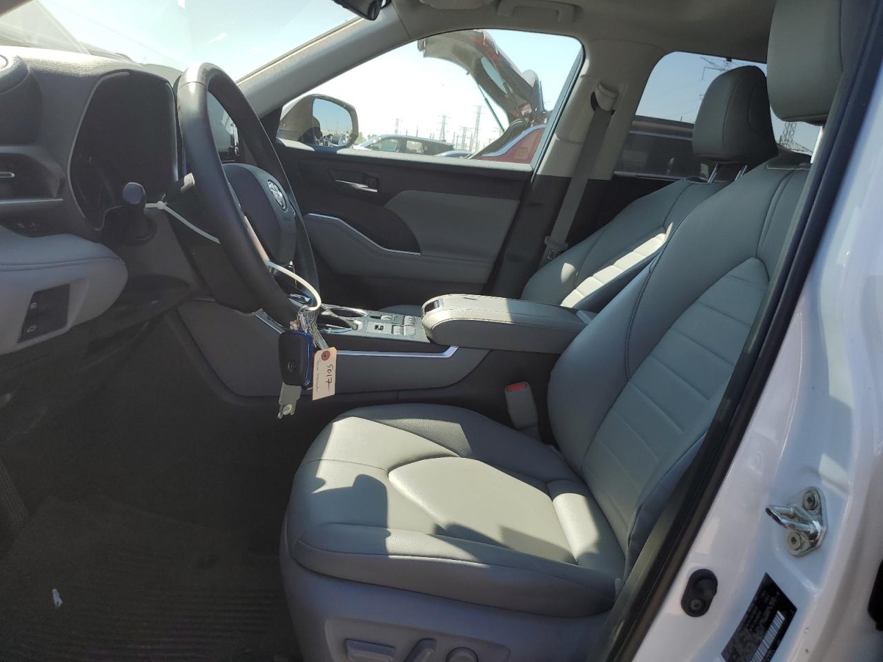 2021 Toyota Highlander Xle VIN: 5TDGZRBH6MS529032 Lot: 80216555