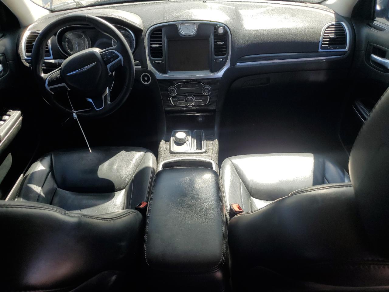 2016 Chrysler 300 Limited VIN: 2C3CCAAG2GH167766 Lot: 81245565
