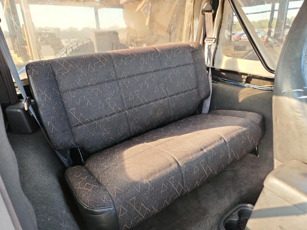 2001 Jeep Wrangler / Tj Sport VIN: 1J4FA49S81P319118 Lot: 81873175