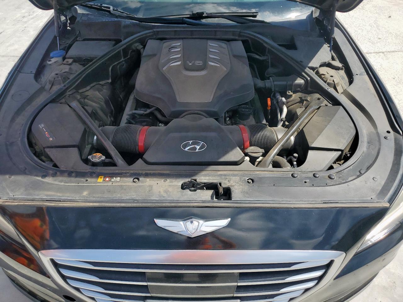 2015 Hyundai Genesis 5.0L VIN: KMHGN4JF2FU015834 Lot: 83828255