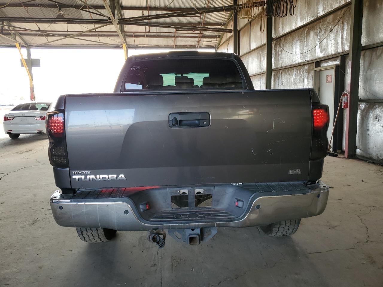 2011 Toyota Tundra Crewmax Limited VIN: 5TFFY5F19BX098763 Lot: 81300045