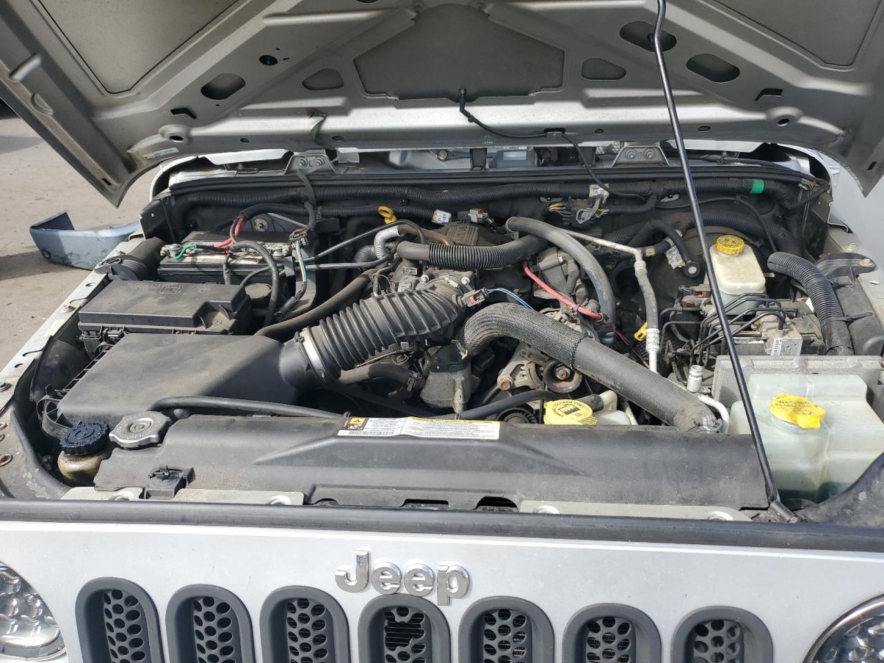 2007 Jeep Wrangler X VIN: 1J4FA24117L217338 Lot: 84037325