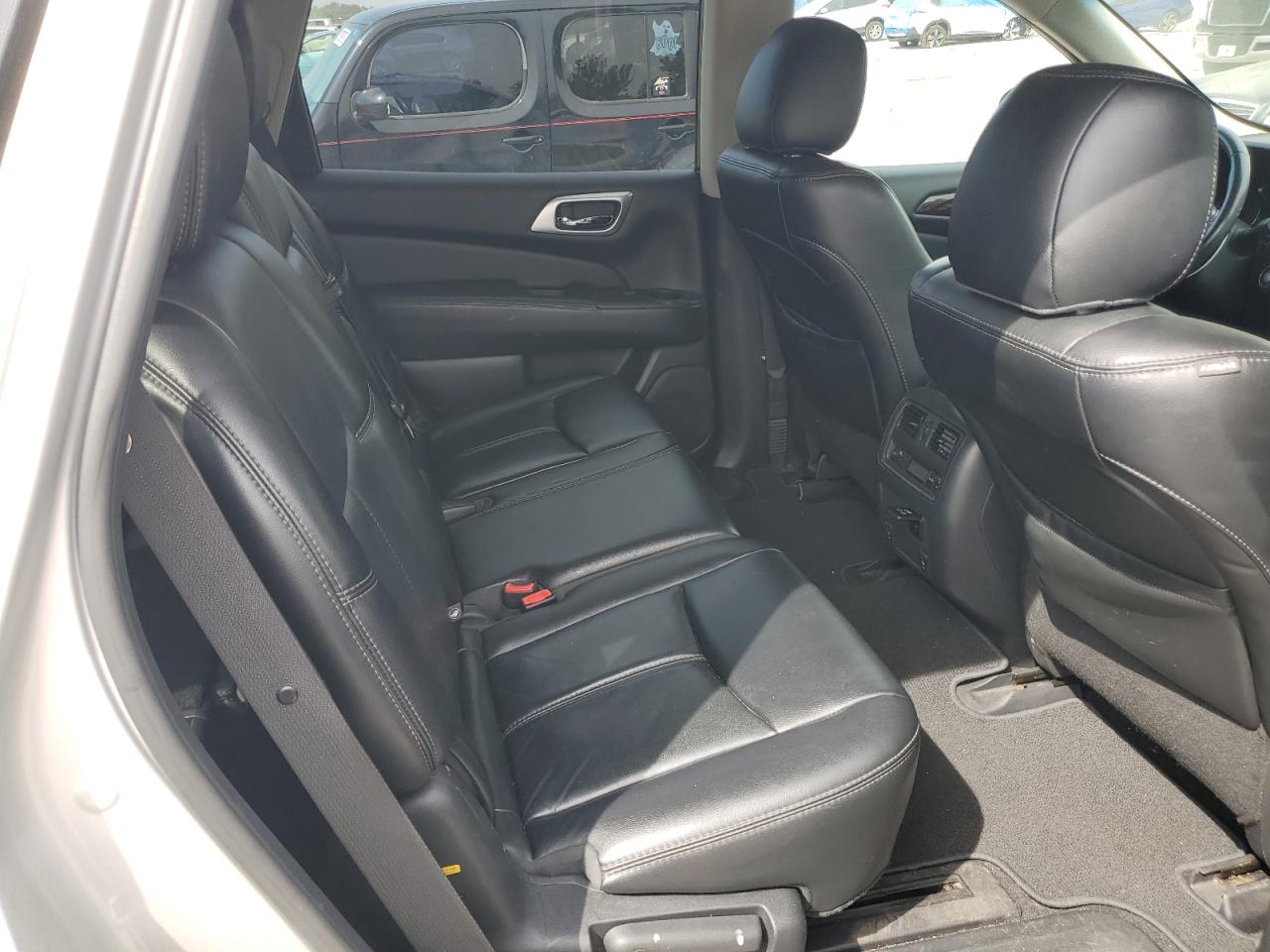 2015 Nissan Pathfinder S VIN: 5N1AR2MN9FC711565 Lot: 81233495