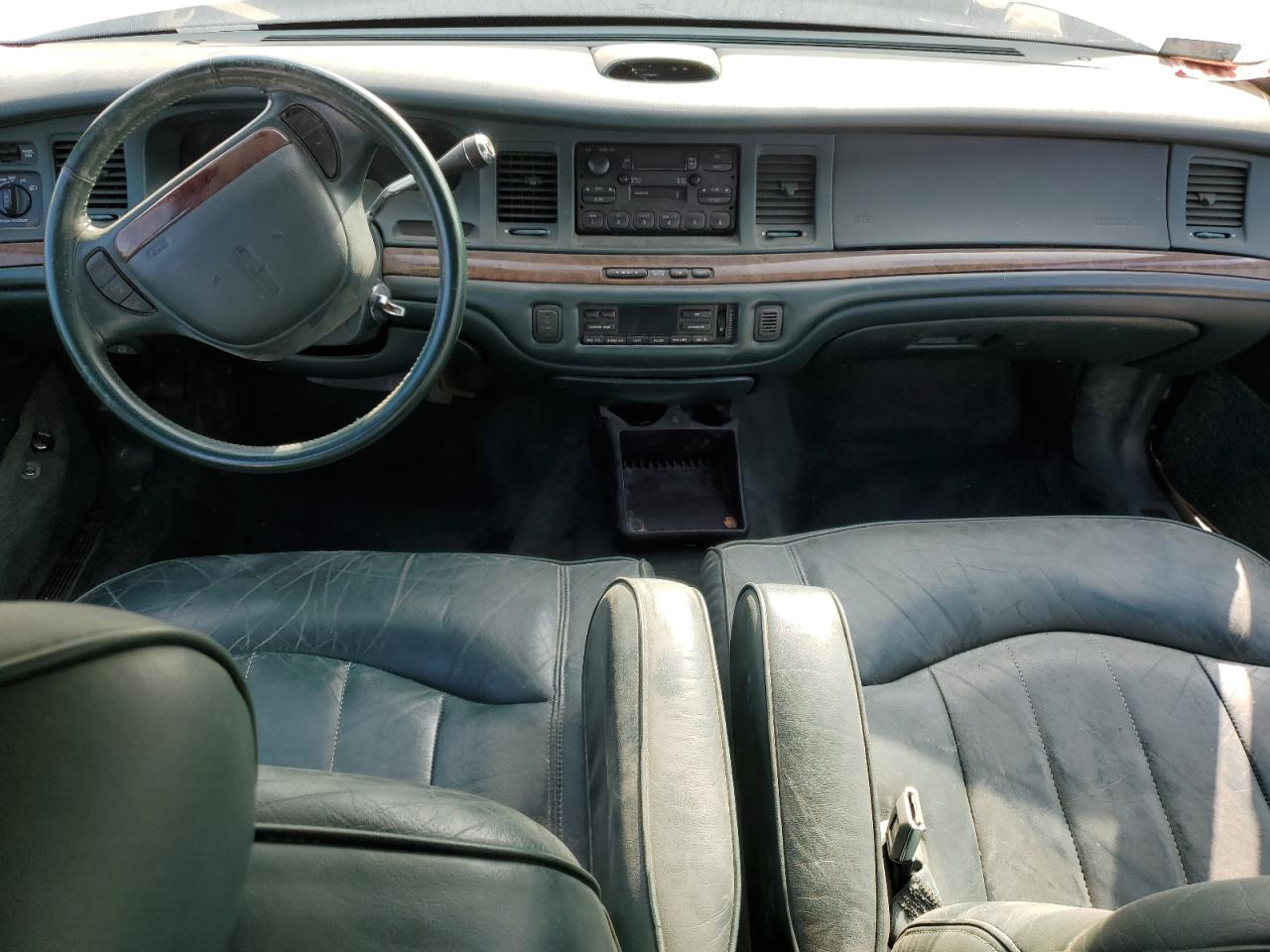 1995 Lincoln Town Car Executive VIN: 1LNLM81W5SY732613 Lot: 71891105