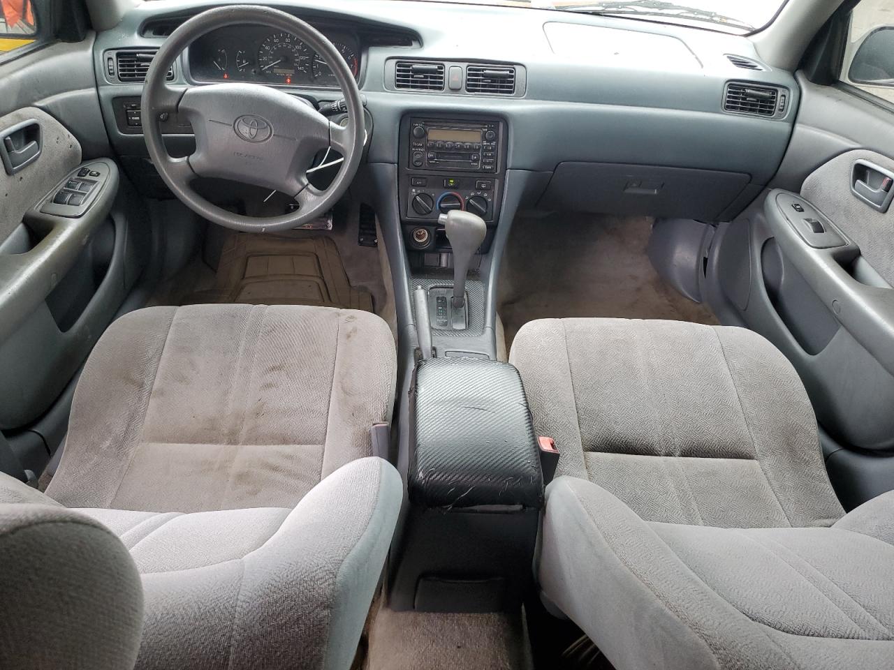 2000 Toyota Camry Ce VIN: 4T1BG22K9YU705880 Lot: 83773955