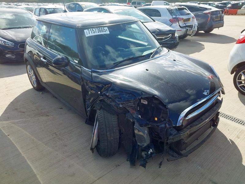 2013 MINI COOPER D 