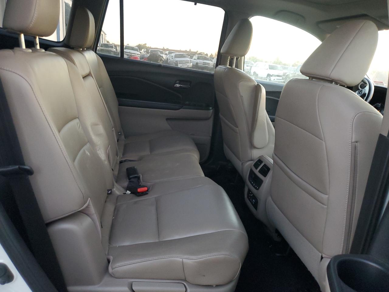 2016 Honda Pilot Exl VIN: 5FNYF6H8XGB083673 Lot: 84164935