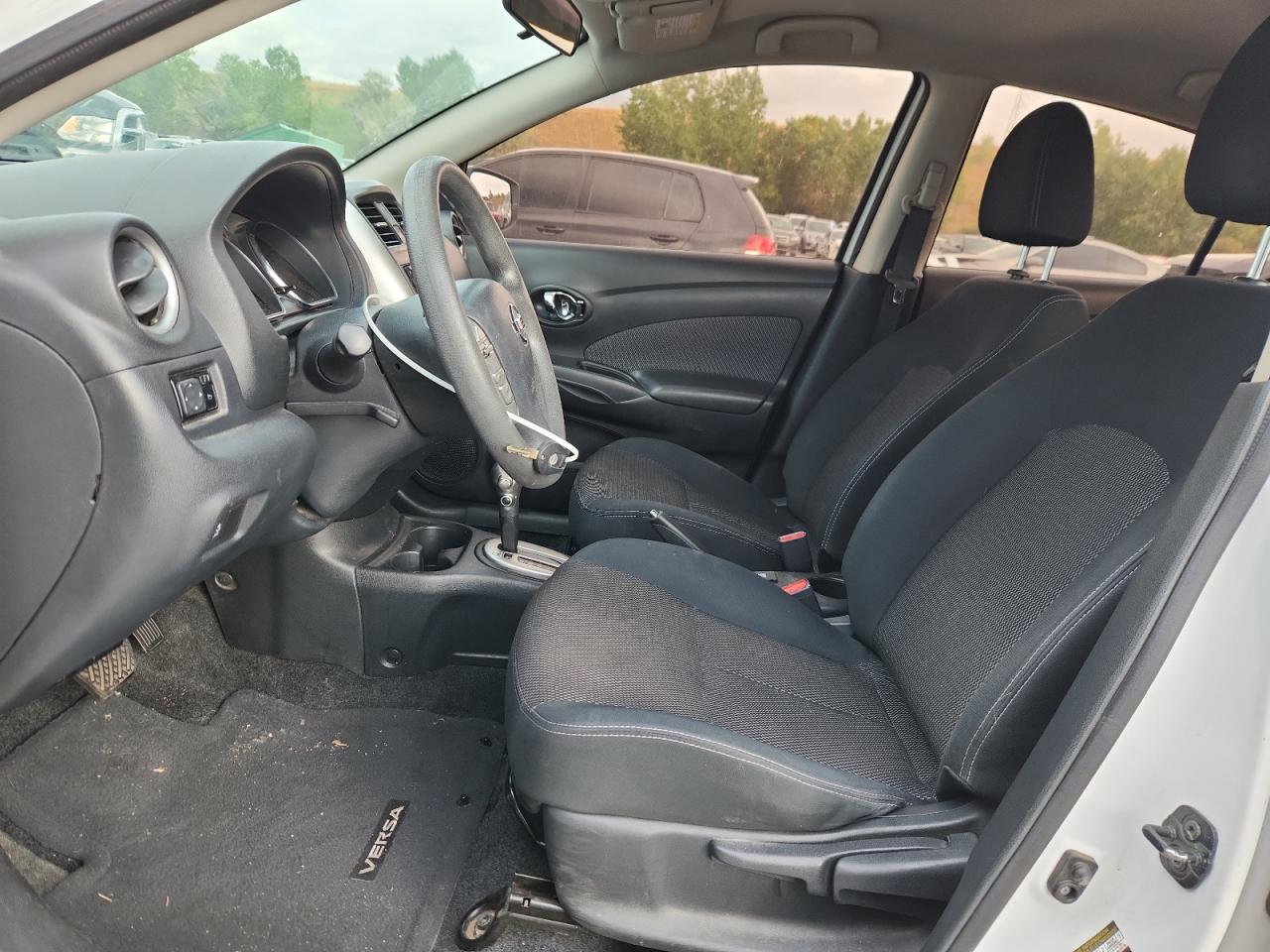 2016 Nissan Versa S VIN: 3N1CN7AP4GL809844 Lot: 71802055