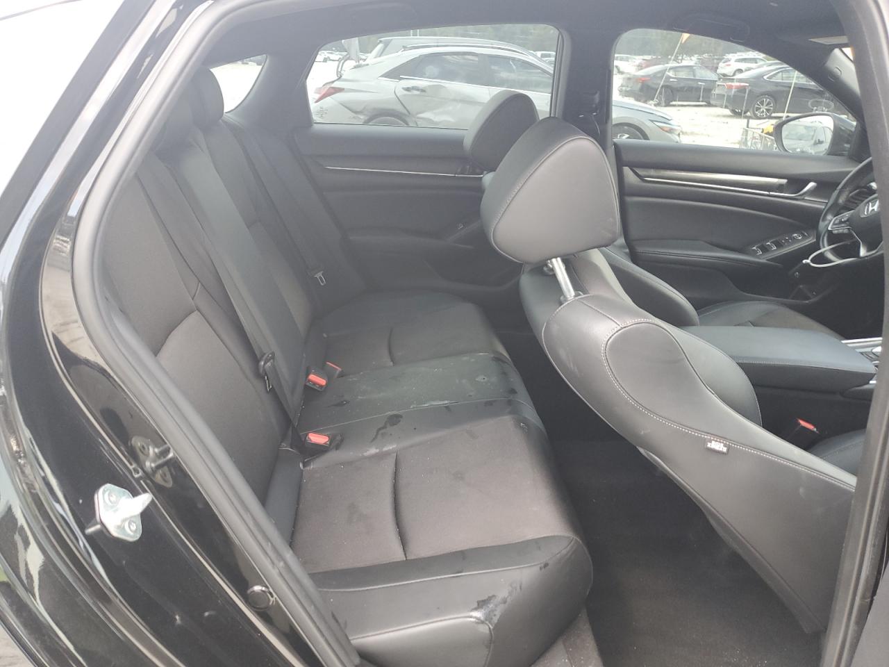 2022 Honda Accord Sport VIN: 1HGCV1F37NA058941 Lot: 71246405